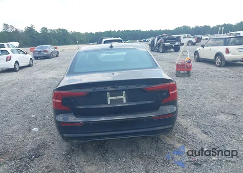 2024 Volvo S60 B5 Plus Black Edition из США, поврежденный, VIN 7JRL12TH3RG308261